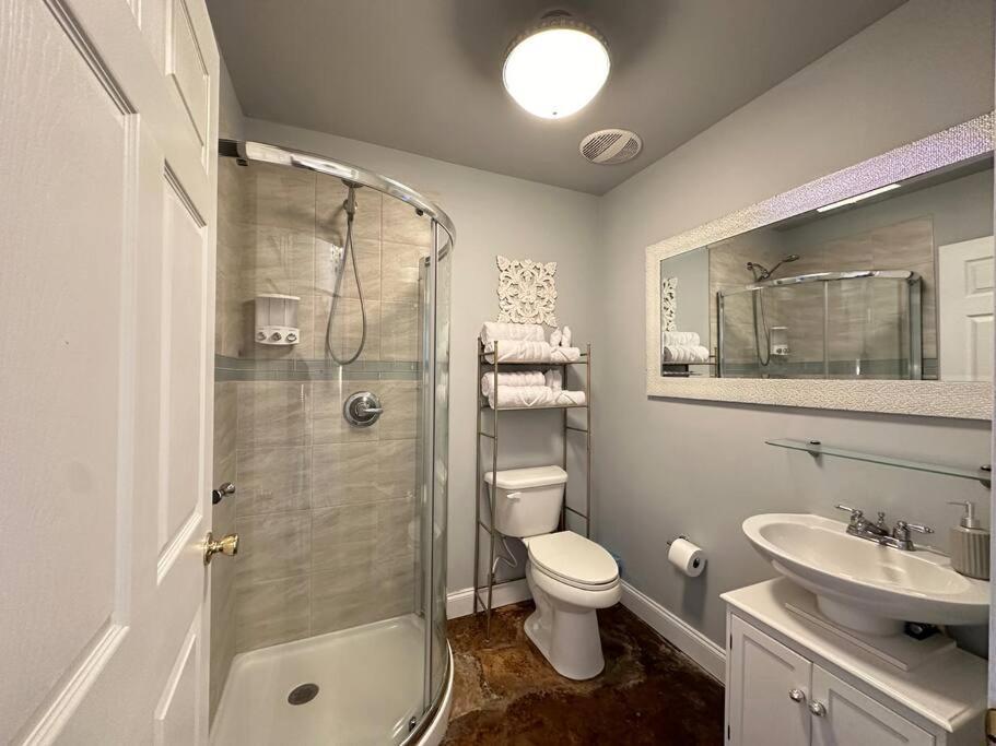 Demorest Haven At Hazel~Downtown Bungalow מראה חיצוני תמונה