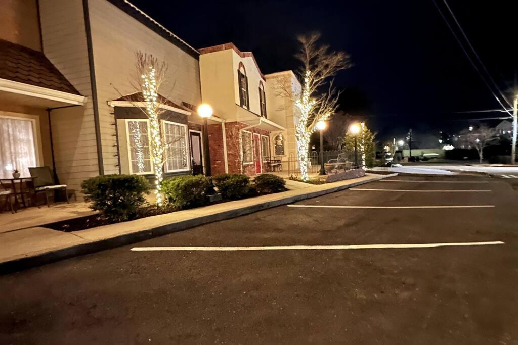 Demorest Haven At Hazel~Downtown Bungalow מראה חיצוני תמונה