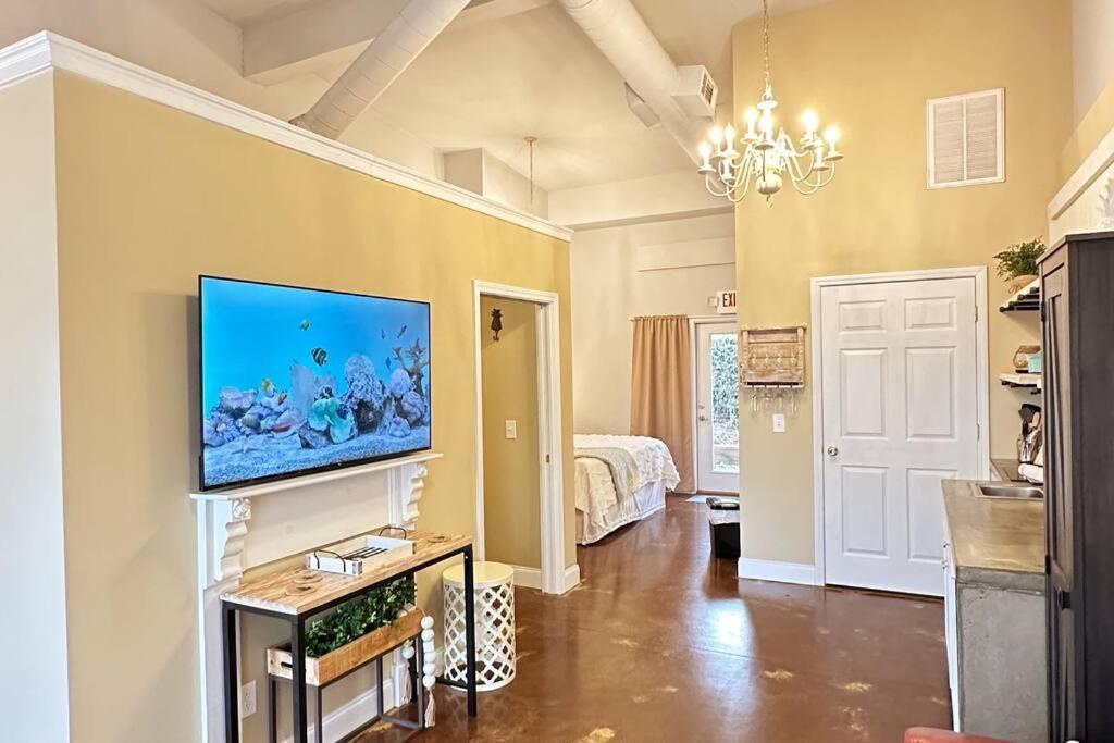 Demorest Haven At Hazel~Downtown Bungalow מראה חיצוני תמונה