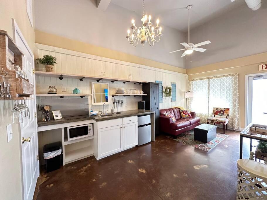 Demorest Haven At Hazel~Downtown Bungalow מראה חיצוני תמונה
