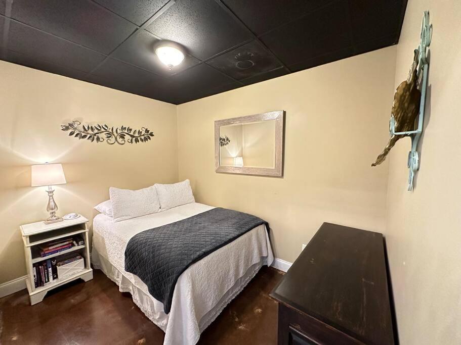 Demorest Haven At Hazel~Downtown Bungalow מראה חיצוני תמונה