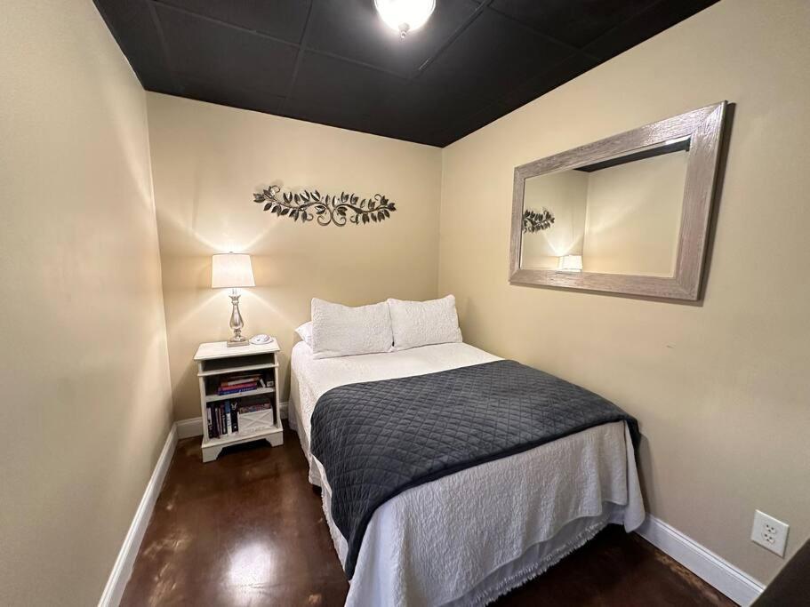 Demorest Haven At Hazel~Downtown Bungalow מראה חיצוני תמונה